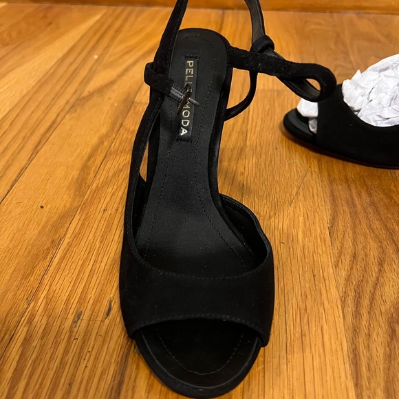 Pelle Moda  Suede Leather Sandals - Picture 7 of 9